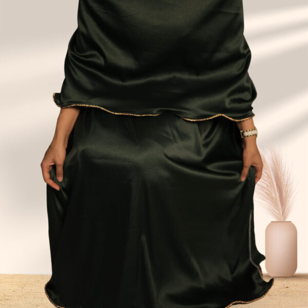 Crystal Vein Edit – Emerald Elegance Rida