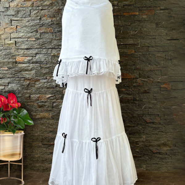 Pinteresty White with black bows