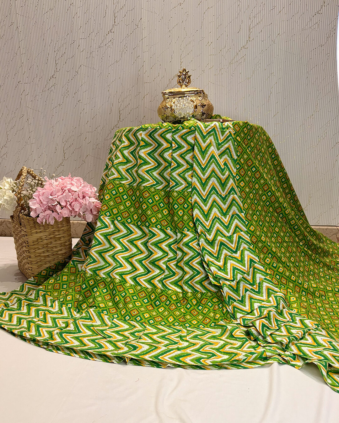 lite grend rida Batik Deep Green Rida - Image 1